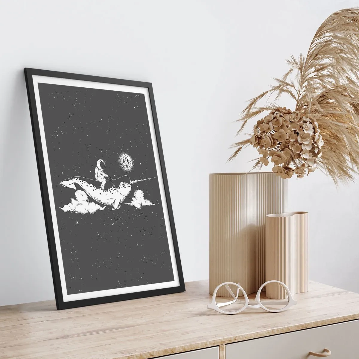 Affiche dans un cadre noir - Poster - Cavalier de l'espace - 70x100 cm