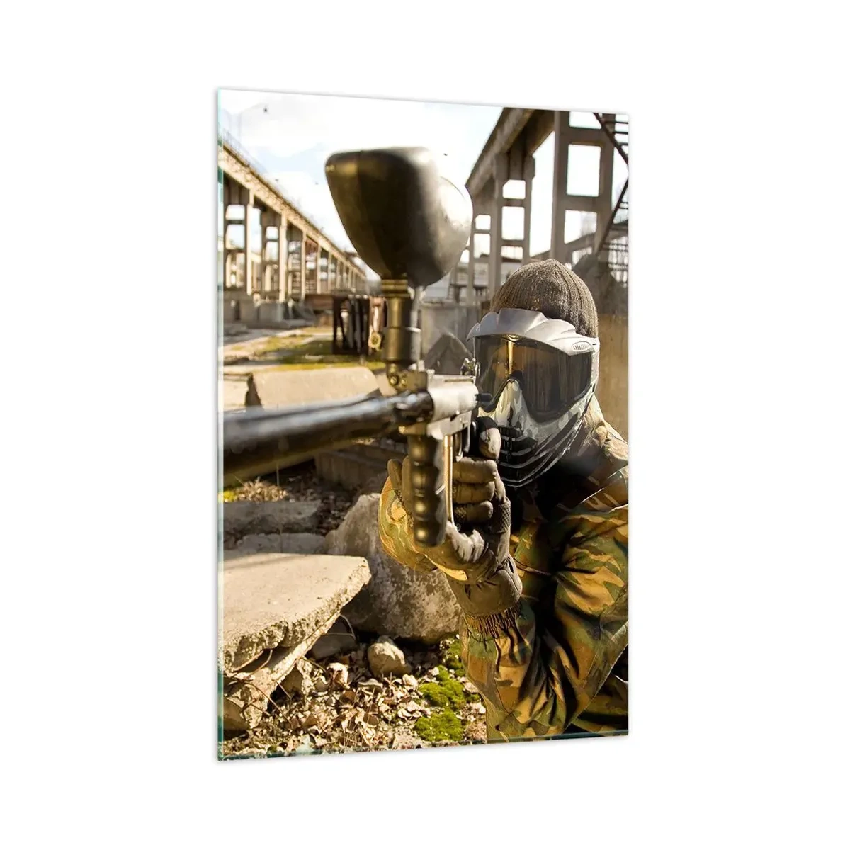 Impression sur verre - Image sur verre - Un joueur de paintball en tenue de camouflage visant un marqueur - 80x120cm - Et vous pouvez devenir un héros - Décoration murale moderne pour le salon et la chambre ARTTOR
