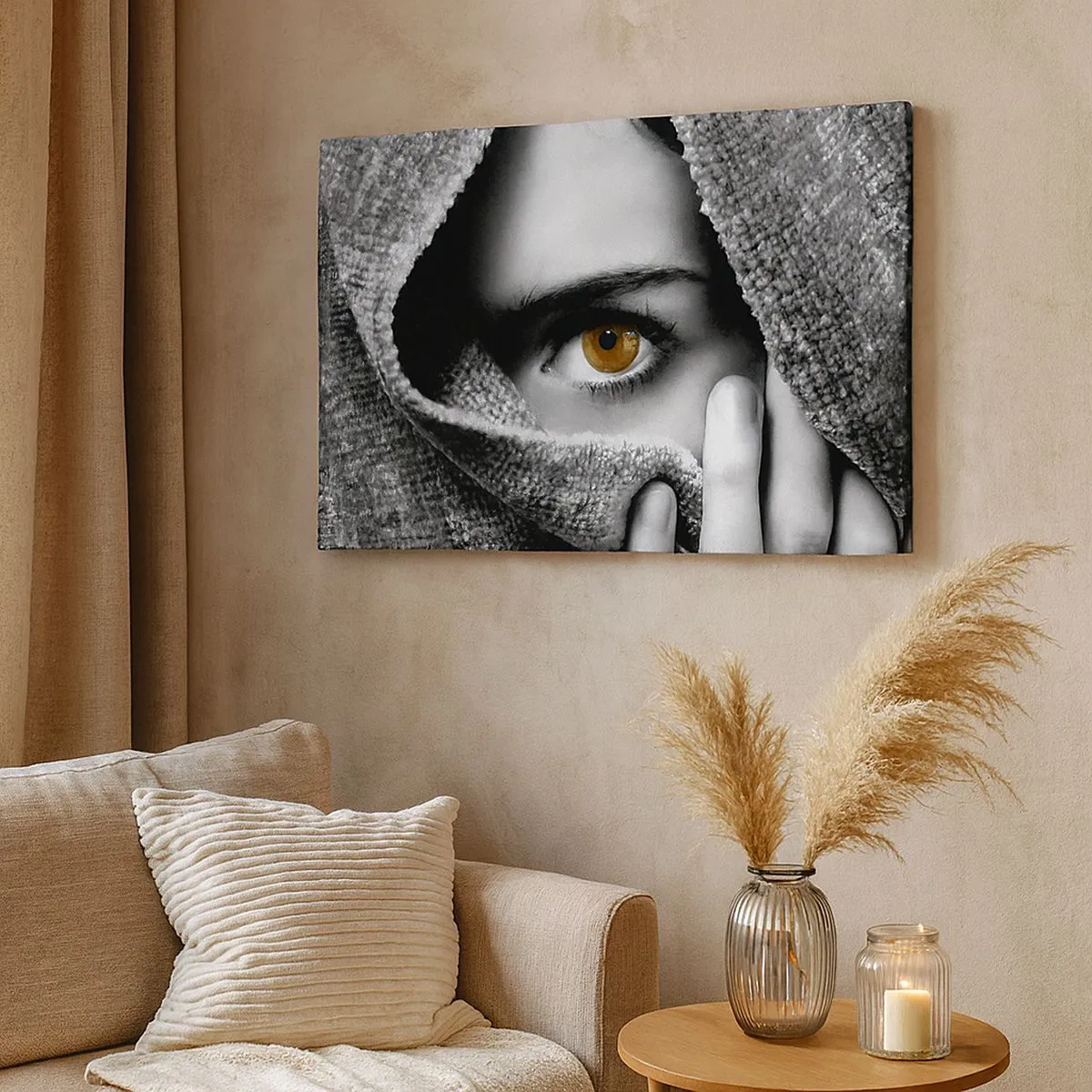 Impression sur toile - Image sur toile - Portrait d'une femme à l'oeil ambré recouvert d'un tissu aux tons gris. - 70x50cm - Apprenez le secret - Décoration murale moderne pour le salon et la chambre ARTTOR