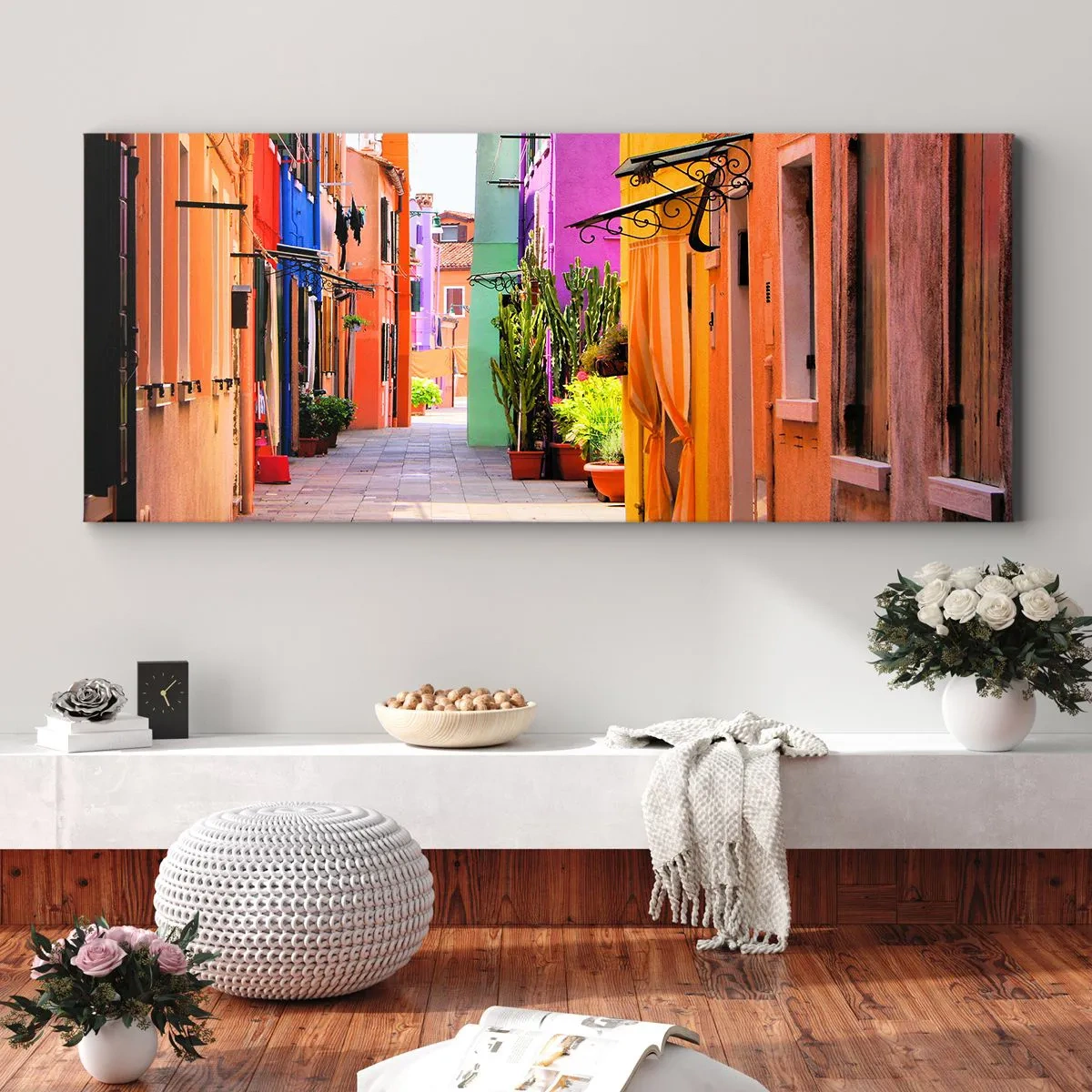 Impression sur toile - Image sur toile - Une rue colorée avec des immeubles aux tons clairs - 160x50cm - Allée arc-en-ciel - Décoration murale moderne pour le salon et la chambre ARTTOR