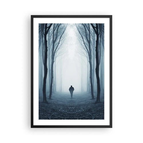 Affiche dans un cadre noir - Poster - Un homme dans une forêt brumeuse, entouré d'arbres - 50x70cm - Tout est simple et clair - Décoration murale moderne pour le salon et la chambre ARTTOR
