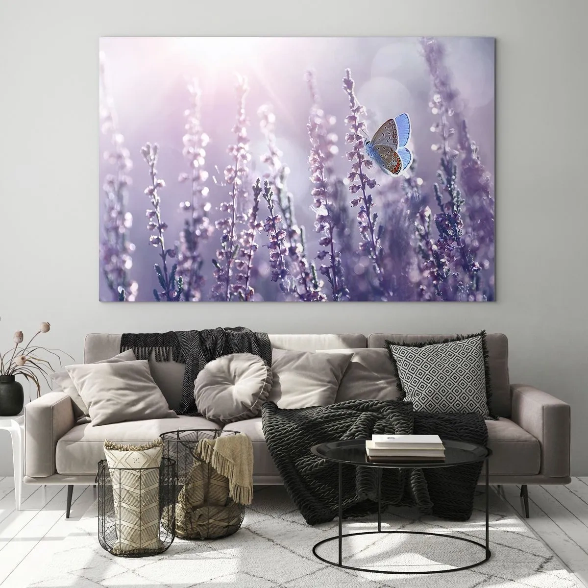Impression sur verre - Image sur verre - Un papillon dans un champ de lavande au soleil - 120x80cm - Baiser de papillon - Décoration murale moderne pour le salon et la chambre ARTTOR