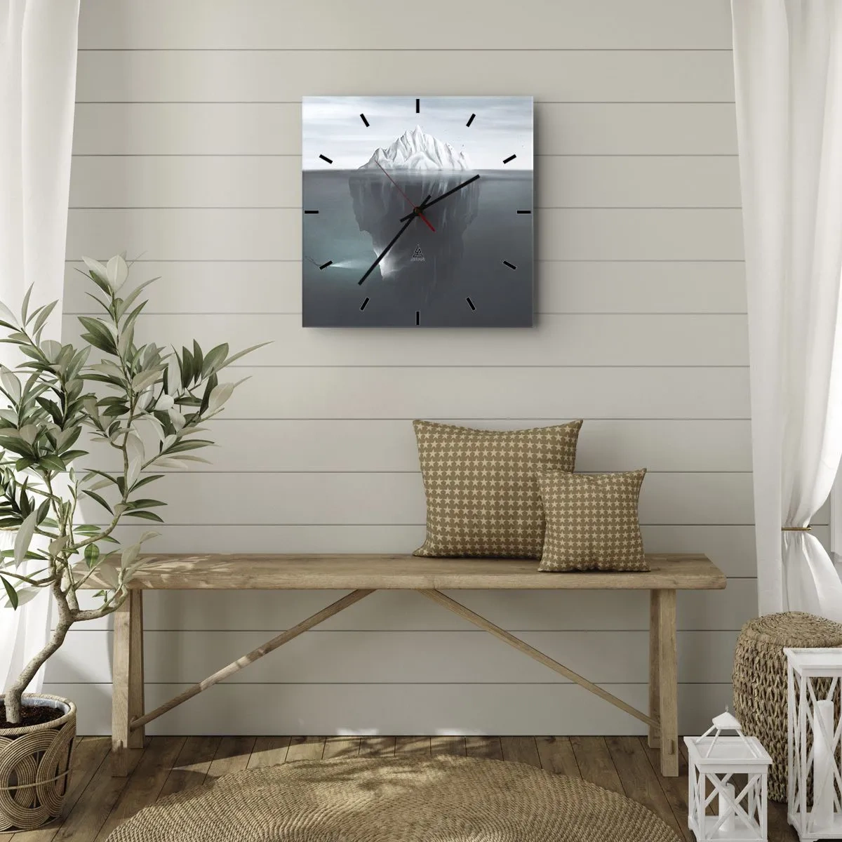 Horloge murale - Pendule murale - Un iceberg dans l'eau avec un plongeur et un projecteur sous la surface. - 30x30cm - Mystère sous-marin - Décoration murale moderne pour le salon et la chambre ARTTOR
