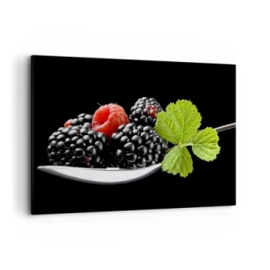 Impression sur toile - Image sur toile - Mûres et framboises sur une cuillère avec une feuille sur fond noir - 100x70cm - Le goût de la fraîcheur - Décoration murale moderne pour le salon et la chambre ARTTOR