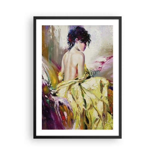 Affiche dans un cadre noir - Poster - La figure d'une femme en robe jaune sur un fond peint - 50x70cm - Entre les lèvres et le bord de la tasse - Décoration murale moderne pour le salon et la chambre ARTTOR