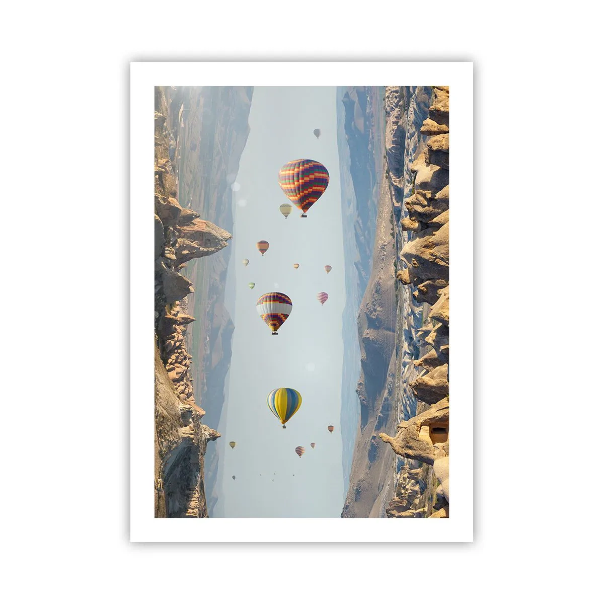 Affiche - Poster - Montgolfières flottant au-dessus d'un terrain rocheux - 50x70cm - Ici, tout est possible - Décoration murale moderne pour le salon et la chambre ARTTOR