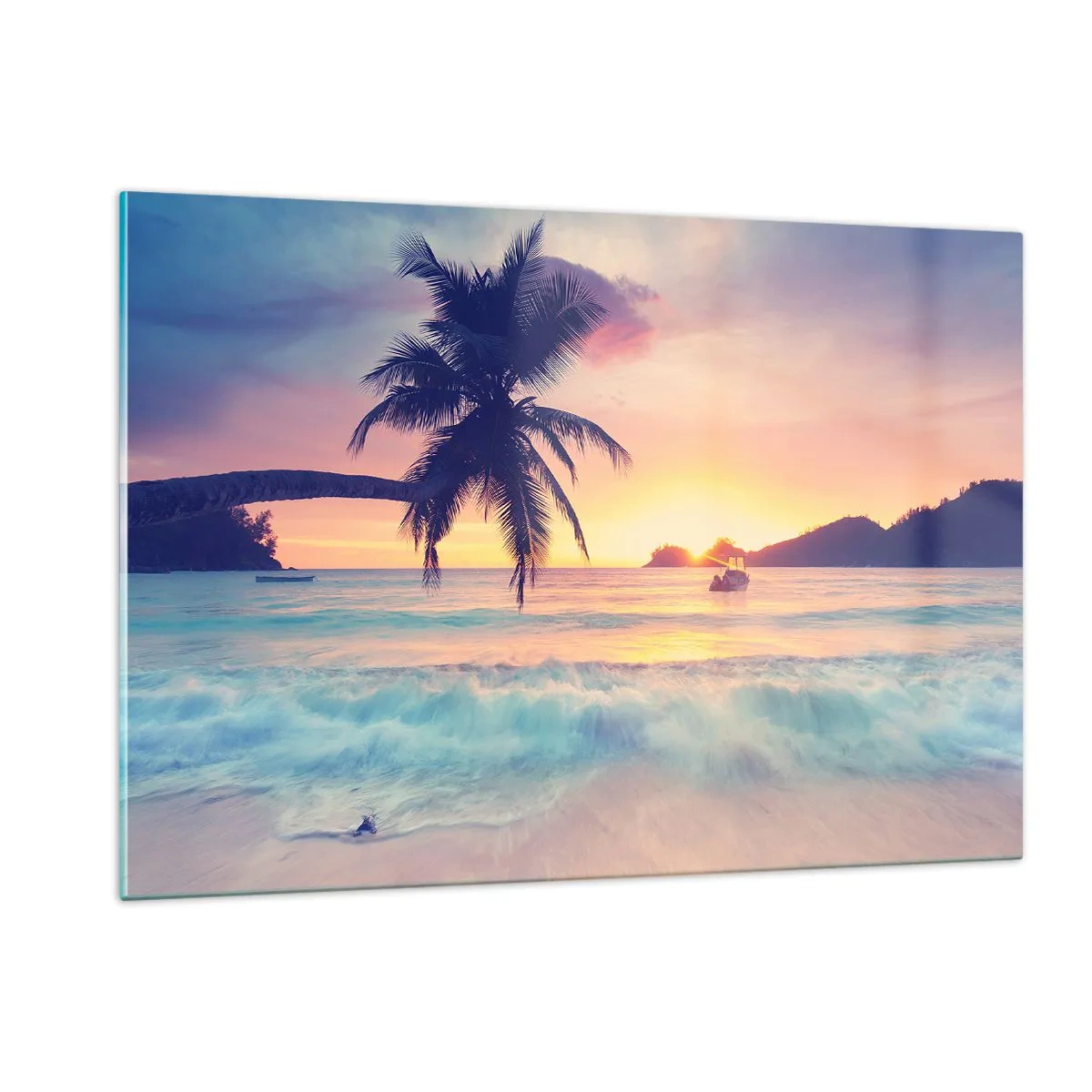 Impression sur verre - Image sur verre - Plage de palmiers au coucher du soleil avec un bateau à l'horizon - 120x80cm - Une soirée à la baie - Décoration murale moderne pour le salon et la chambre ARTTOR