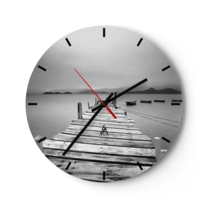 Horloge murale - Pendule murale - Une jetée en bois sur un lac calme avec des montagnes en arrière-plan - 30x30cm - Derrière les montagnes, au-delà des mers - Décoration murale moderne pour le salon, la cuisine et la chambre ARTTOR