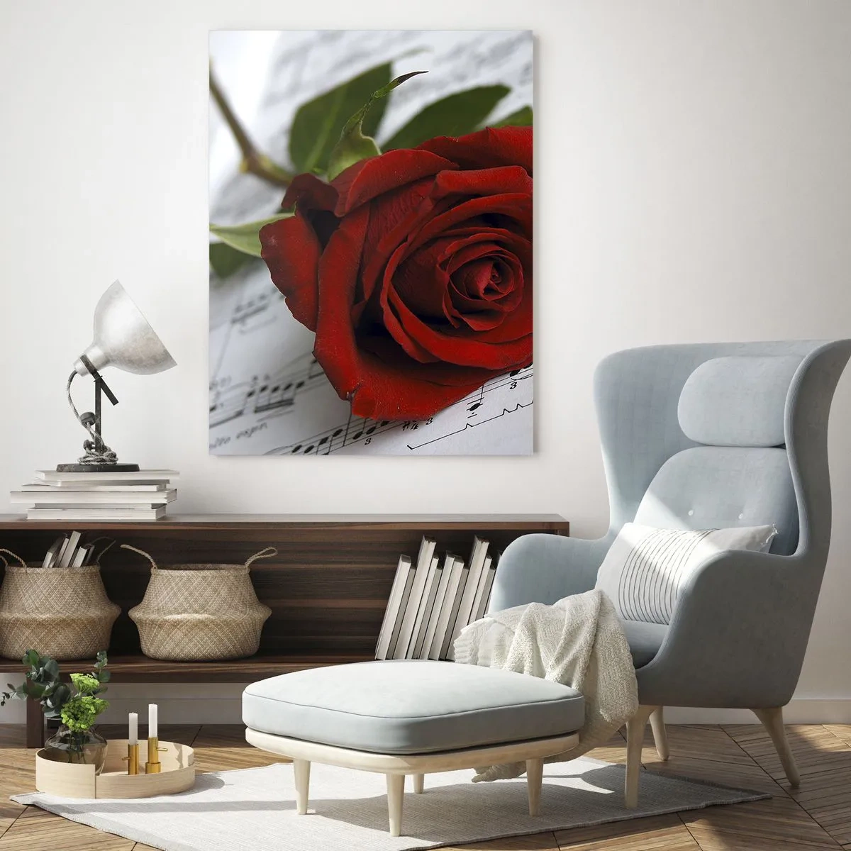 Impression sur verre - Image sur verre - Une rose rouge sur fond de notes de musique sur papier blanc. - 70x100cm - Musique des sentiments en écarlate - Décoration murale moderne pour le salon et la chambre ARTTOR