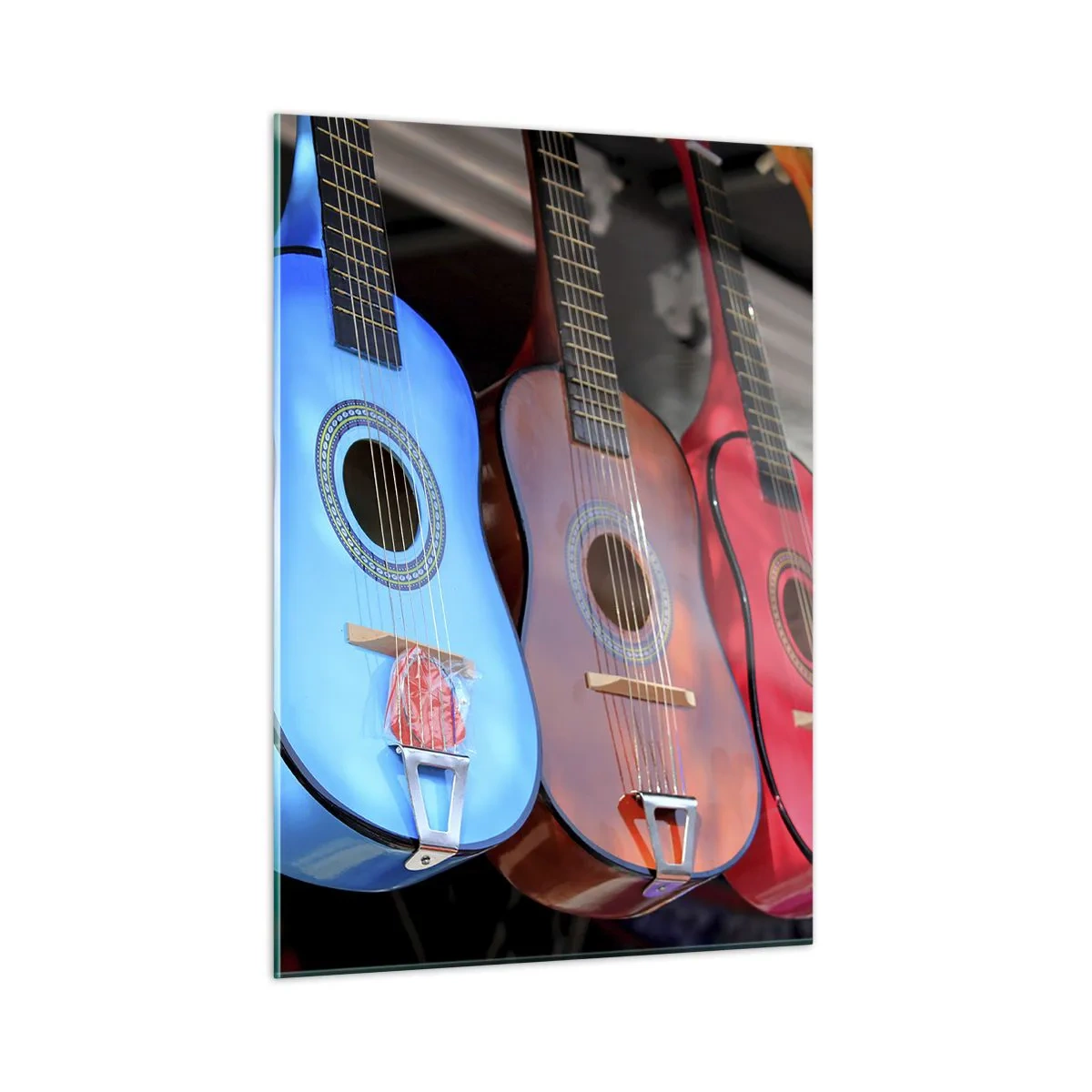 Impression sur verre - Image sur verre - Guitares colorées accrochées en rangée en exposition - 50x70cm - Ambiance latine - Décoration murale moderne pour le salon et la chambre ARTTOR