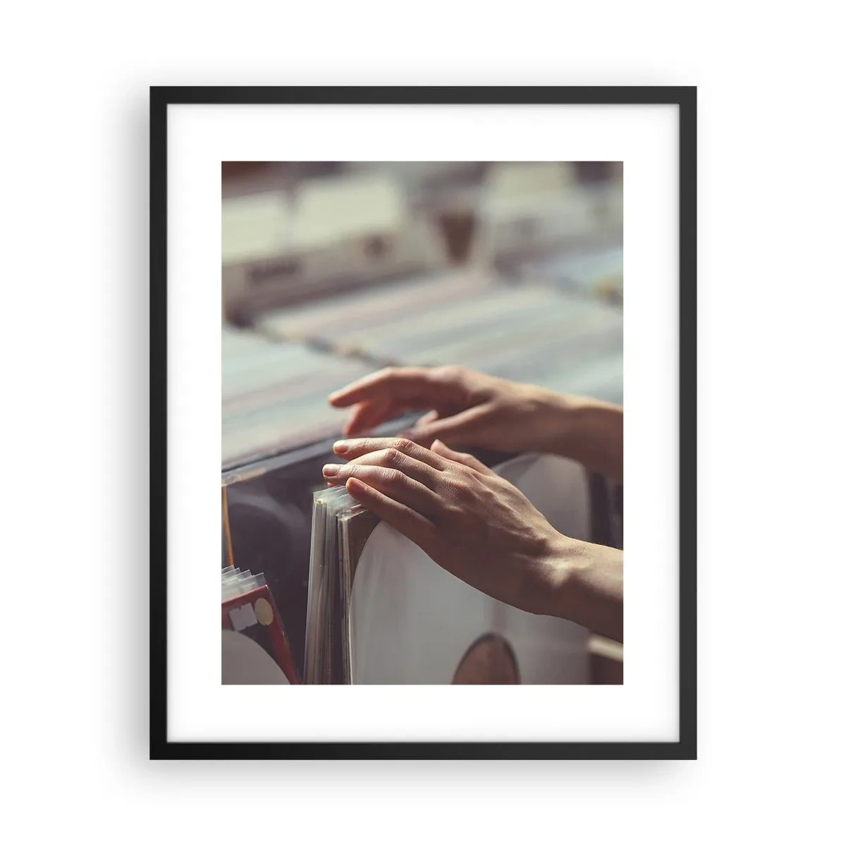 Affiche dans un cadre noir - Poster - A la recherche d'émotions - 40x50 cm