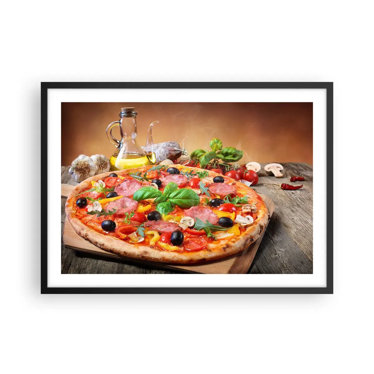 Affiche dans un cadre noir - Poster - Pizza appétissante sur une table en bois avec garnitures - 70x50cm - Avec une vraie saveur italienne - Décoration murale moderne pour le salon et la chambre ARTTOR