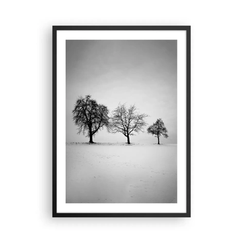Affiche dans un cadre noir - Poster - Trois arbres dans un champ enneigé en noir et blanc - 50x70cm - A quoi rêvent-ils? - Décoration murale moderne pour le salon et la chambre ARTTOR