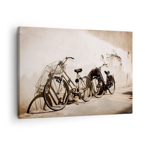 Impression sur toile - Image sur toile - Deux vélos appuyés contre un vieux mur de style rétro - 70x50cm - Le charme inoubliable du passé - Décoration murale moderne pour le salon et la chambre ARTTOR
