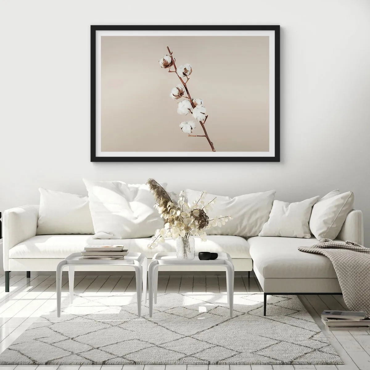Affiche dans un cadre noir - Poster - Un brin de coton sur fond beige - 100x70cm - A la source de la douceur - Décoration murale moderne pour le salon et la chambre ARTTOR