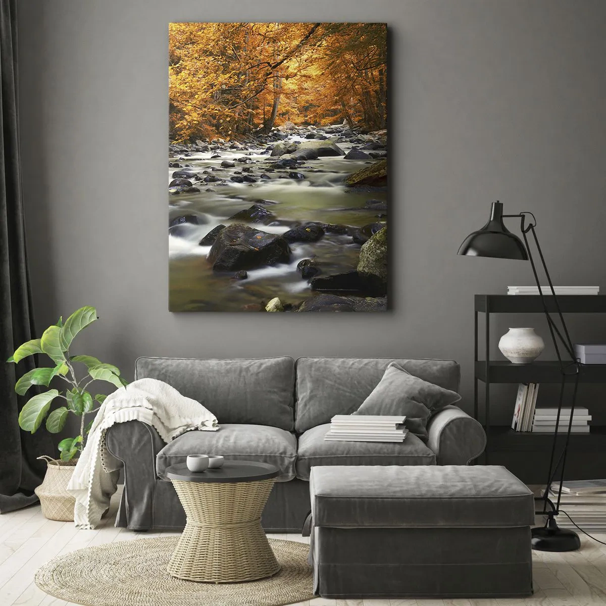 Impression sur toile - Image sur toile - Un ruisseau dans une forêt d'automne entouré de feuilles dorées - 50x70cm - Un ruisseau dans une forêt dorée - Décoration murale moderne pour le salon et la chambre ARTTOR
