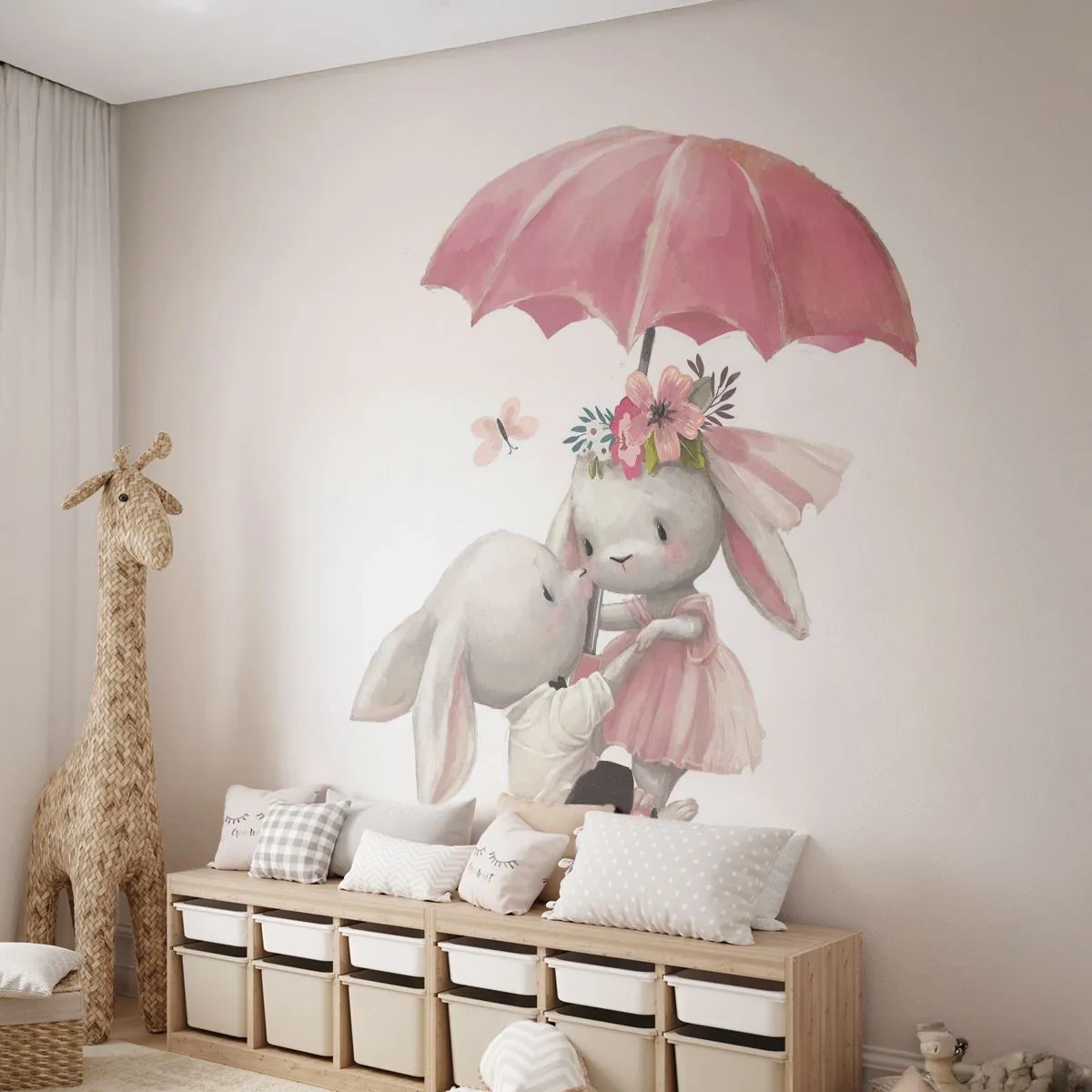 Papier Peint Photo Premium Sand - Deux lapins mignons sous un parapluie rose - 100x70cm - C'est ça l'amour - Décoration murale moderne pour le salon et la chambre ARTTOR