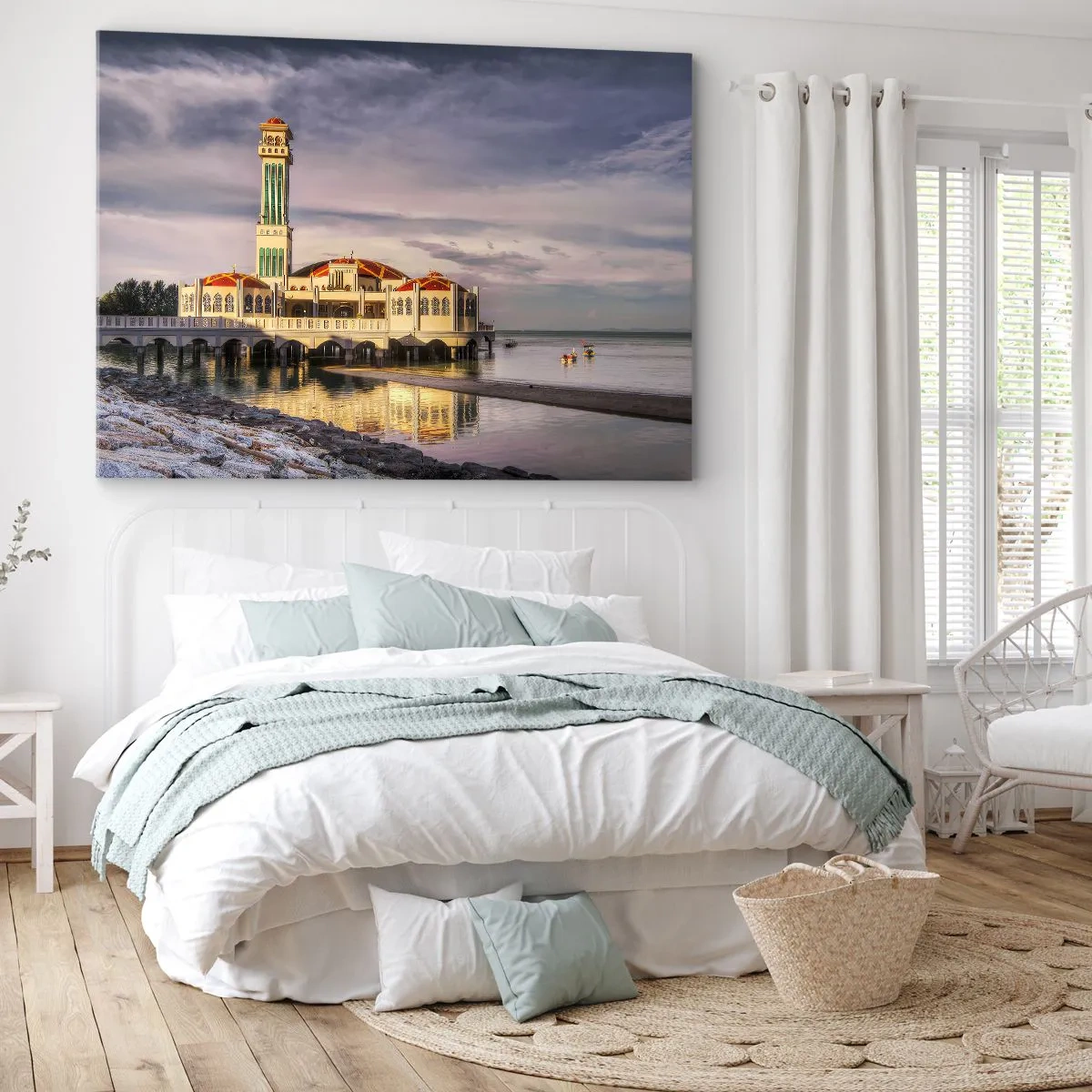 Impression sur toile - Image sur toile - Un bâtiment impressionnant avec un minaret sur l'eau entouré d'un paysage paisible - 70x50cm - Temple de la nature - Décoration murale moderne pour le salon et la chambre ARTTOR