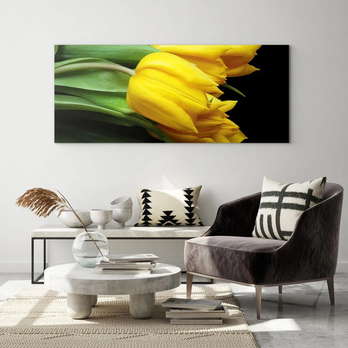 Impression sur verre - Image sur verre - Un bouquet de tulipes jaunes sur fond noir - 140x50cm - Lever de soleil pur - Décoration murale moderne pour le salon et la chambre ARTTOR