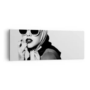 Impression sur toile - Image sur toile - Portrait en noir et blanc d'une femme portant des lunettes et un foulard - 140x50cm - Salutations des années 60 - Décoration murale moderne pour le salon et la chambre ARTTOR