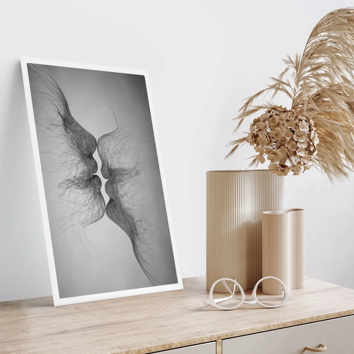 Affiche - Poster - Visages abstraits en train de s'embrasser, noir et blanc - 50x70cm - La bise du vent - Décoration murale moderne pour le salon et la chambre ARTTOR