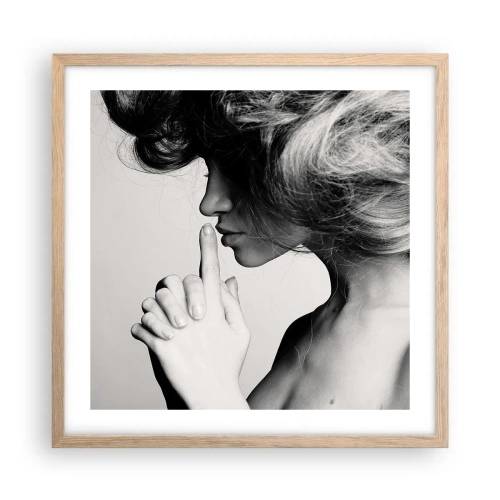 Affiche dans un chêne clair - Poster - A l'écoute d'elle-même - 50x50 cm