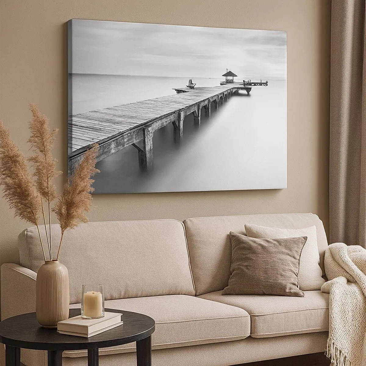 Impression sur toile - Image sur toile - Une vue en noir et blanc d'une jetée en bois sur une eau calme. - 70x50cm - À l'horizon - Décoration murale moderne pour le salon et la chambre ARTTOR
