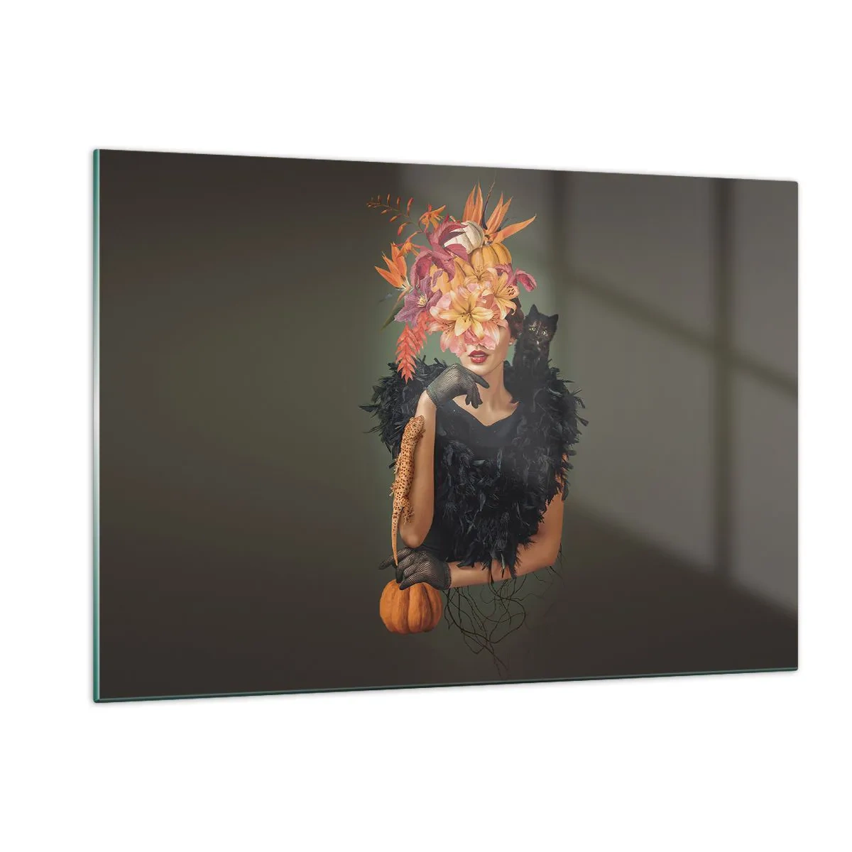 Impression sur verre - Image sur verre - Figure d'une femme en noir avec une citrouille, un chat et une composition florale - 120x80cm - Sort de sorcière - Décoration murale moderne pour le salon et la chambre ARTTOR