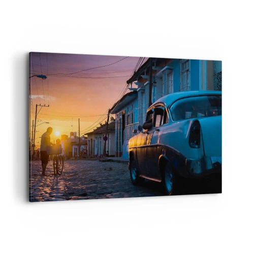 Impression sur toile - Image sur toile - Voiture et vélo rétro dans la rue à la lumière du soleil couchant - 120x80cm - Ici, le temps ralentit - Décoration murale moderne pour le salon et la chambre ARTTOR