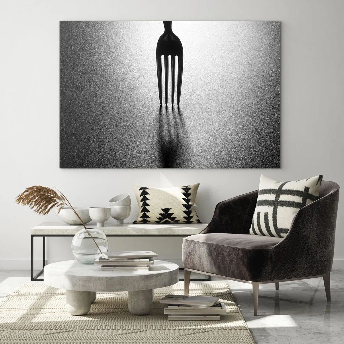 Impression sur verre - Image sur verre - Une fourchette projetant une ombre dans une composition minimaliste en noir et blanc - 70x50cm - Lumière et ombre - Décoration murale moderne pour le salon et la chambre ARTTOR