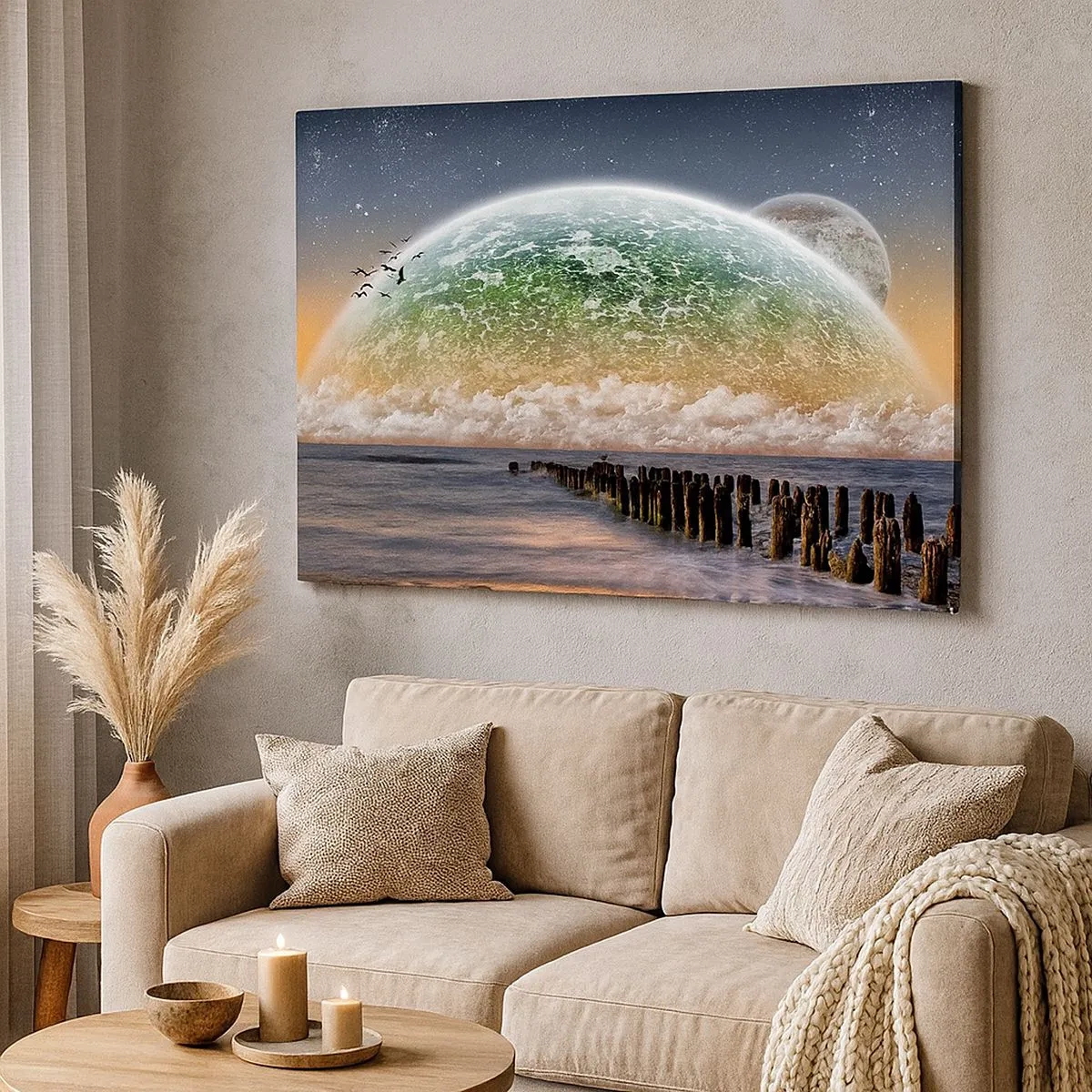 Impression sur toile - Image sur toile - Un paysage fantastique avec une grande planète au-dessus de la mer et une jetée en bois. - 70x50cm - Et le monde est sorti de l'eau - Décoration murale moderne pour le salon et la chambre ARTTOR