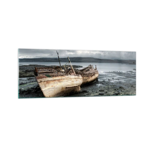 Impression sur verre - Image sur verre - Bateaux abandonnés sur le rivage dans une scène pluvieuse - 140x50cm - "En signe d'épreuves difficile" - Décoration murale moderne pour le salon et la chambre ARTTOR