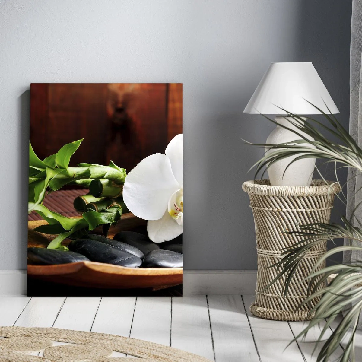 Impression sur toile - Image sur toile - Orchidée blanche avec bambou sur fond de pierre de style zen - 80x120cm - Cédez au contact de la nature - Décoration murale moderne pour le salon et la chambre ARTTOR