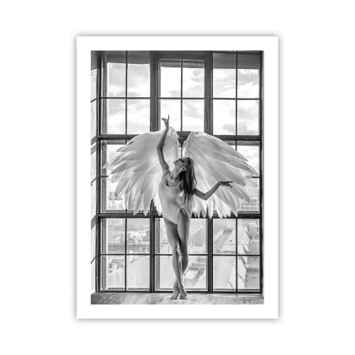 Affiche - Poster - Une figure avec des ailes d'ange sur le fond d'une fenêtre - 50x70cm - La ville des anges? - Décoration murale moderne pour le salon et la chambre ARTTOR