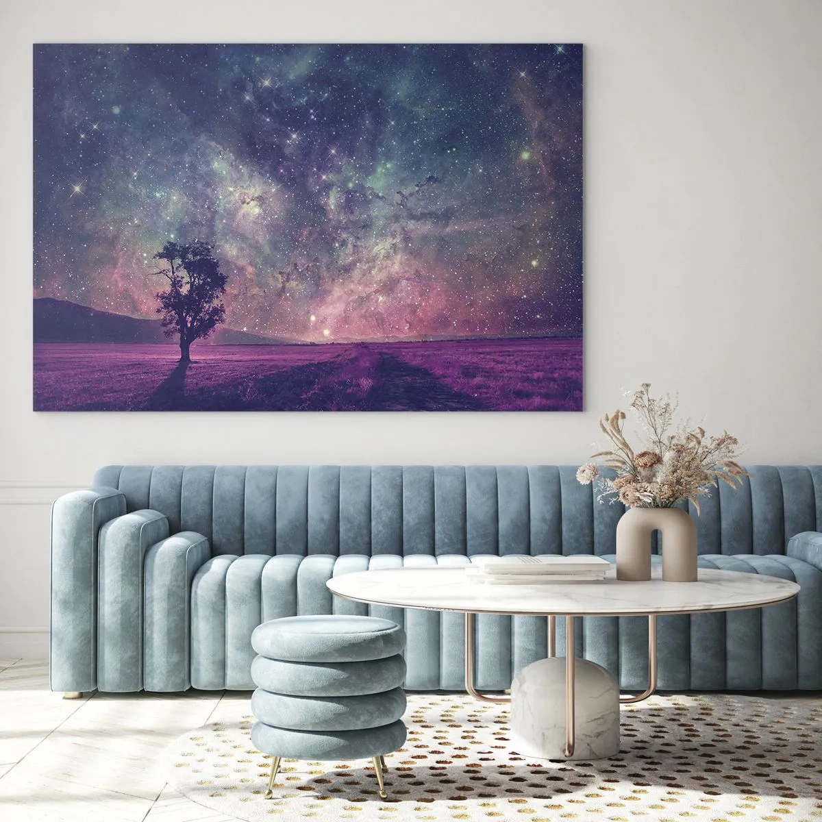 Impression sur verre - Image sur verre - Un arbre sur fond de ciel étoilé et de galaxie - 120x80cm - Sous un ciel magique - Décoration murale moderne pour le salon et la chambre ARTTOR