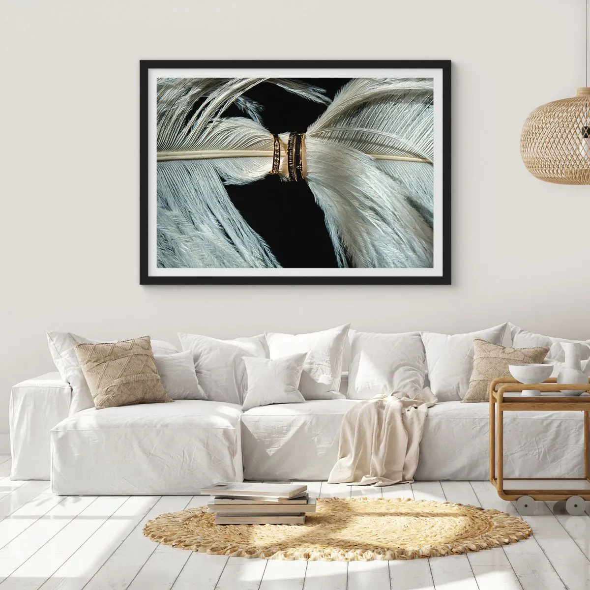 Affiche dans un cadre noir - Poster - Une plume blanche avec deux anneaux d'or sur fond noir - 70x50cm - ... et je ne te laisserai pas ... - Décoration murale moderne pour le salon et la chambre ARTTOR