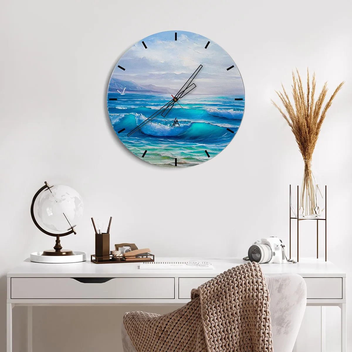 Horloge murale - Pendule murale - Vagues de la mer contre le ciel avec un paysage délicat au loin - 30x30cm - Il apporte un soulagement - Décoration murale moderne pour le salon, la cuisine et la chambre ARTTOR