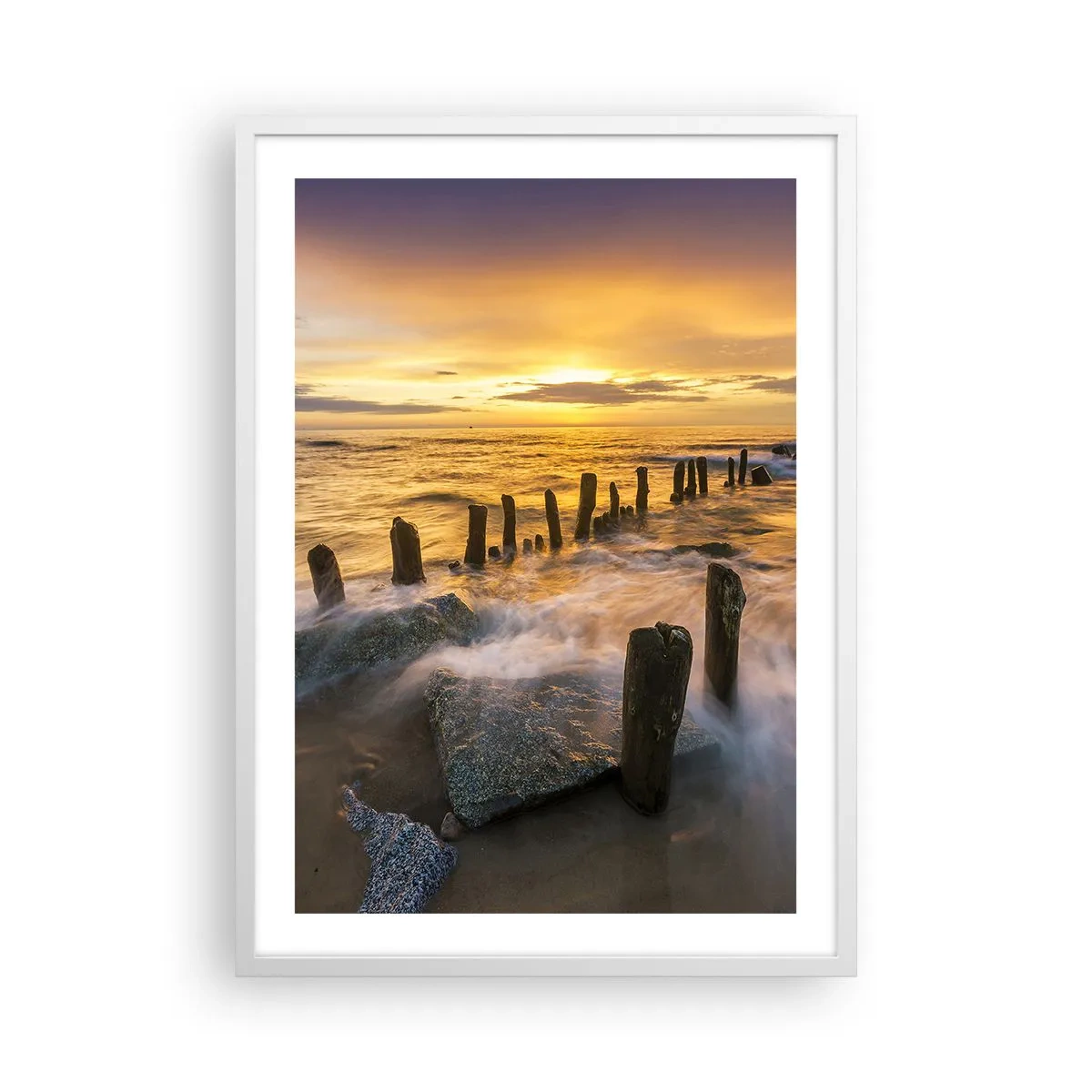 Affiche dans un cadre blanc - Poster - La beauté brute de la mer Baltique - 50x70 cm