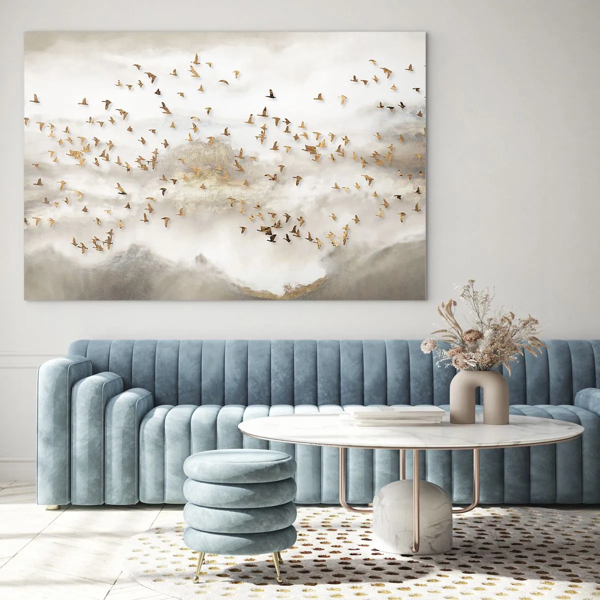 Impression sur verre - Image sur verre - Une volée d'oiseaux survolant un paysage brumeux - 100x70cm - Il est l'heure… - Décoration murale moderne pour le salon et la chambre ARTTOR