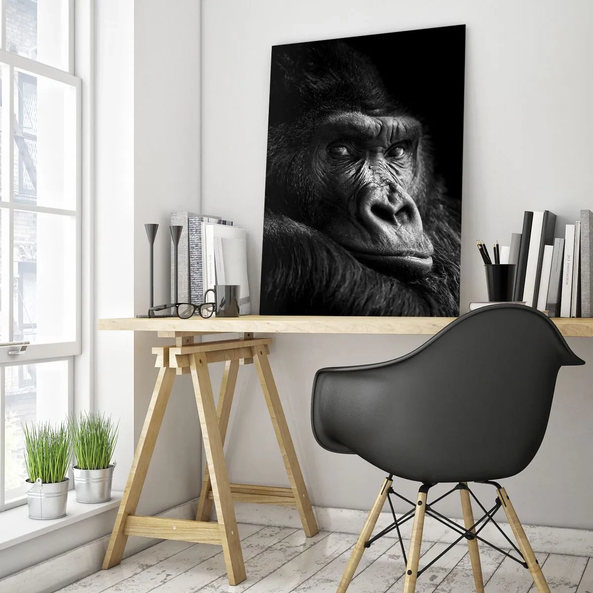 Impression sur verre - Image sur verre - Portrait noir et blanc d'un gorille à l'ombre d'une fenêtre - 50x70cm - Et qu'est-ce que tu regardes? - Décoration murale moderne pour le salon et la chambre ARTTOR