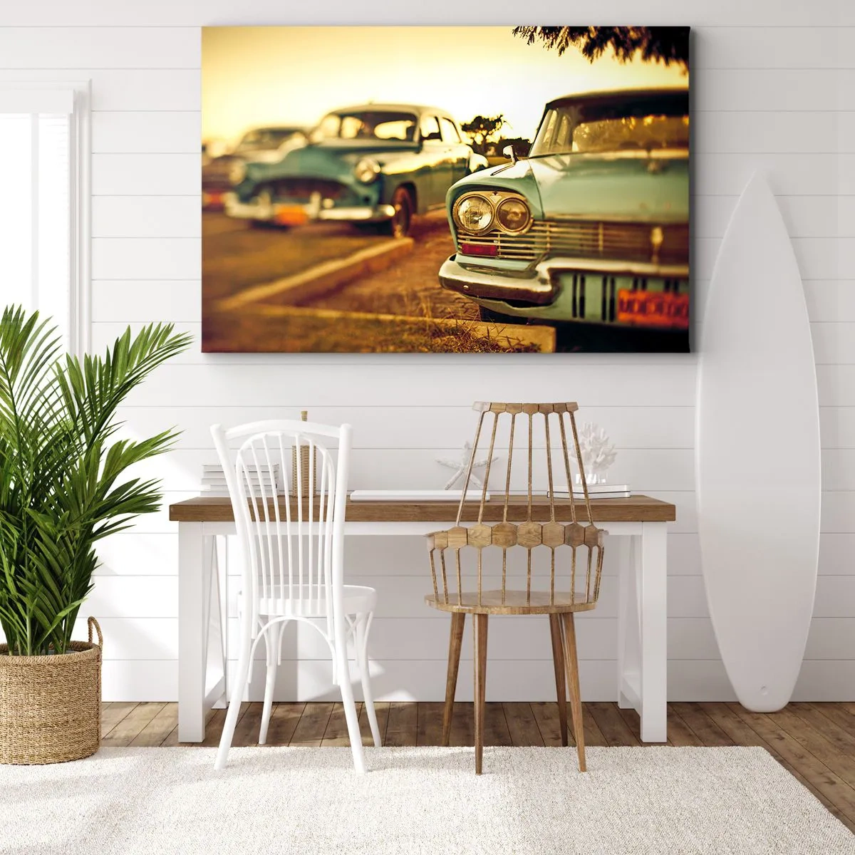 Impression sur toile - Image sur toile - Voitures classiques dans la chaude lumière du coucher du soleil - 70x50cm - Nous attendrons et verrons - Décoration murale moderne pour le salon et la chambre ARTTOR
