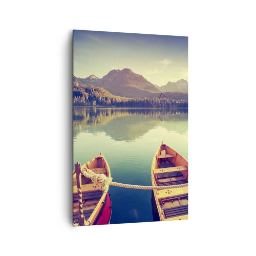 Impression sur toile - Image sur toile - Bateaux sur un lac calme entouré de montagnes au coucher du soleil - 80x120cm - Vivre selon ses règles - Décoration murale moderne pour le salon et la chambre ARTTOR