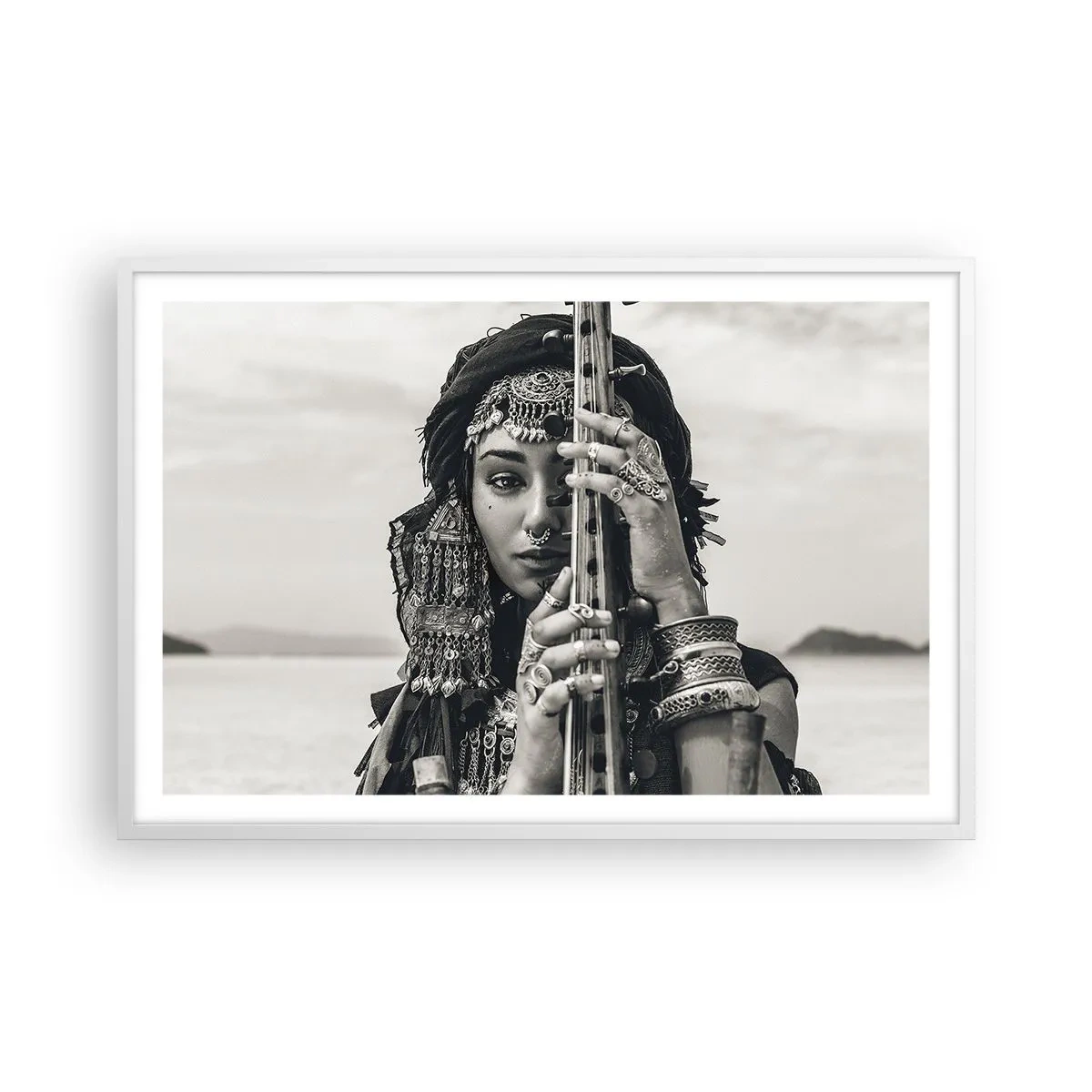 Affiche dans un cadre blanc - Poster - Musique de l'Orient elle-même - 91x61 cm