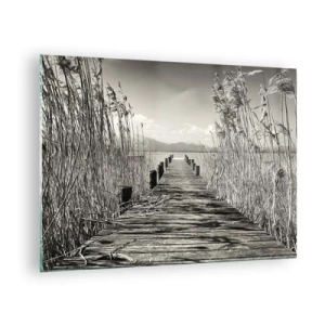 Impression sur verre - Image sur verre - Un pont en bois traverse l'herbe au-dessus d'un lac tranquille. - 70x50cm - Dans le calme de l'herbe - Décoration murale moderne pour le salon et la chambre ARTTOR
