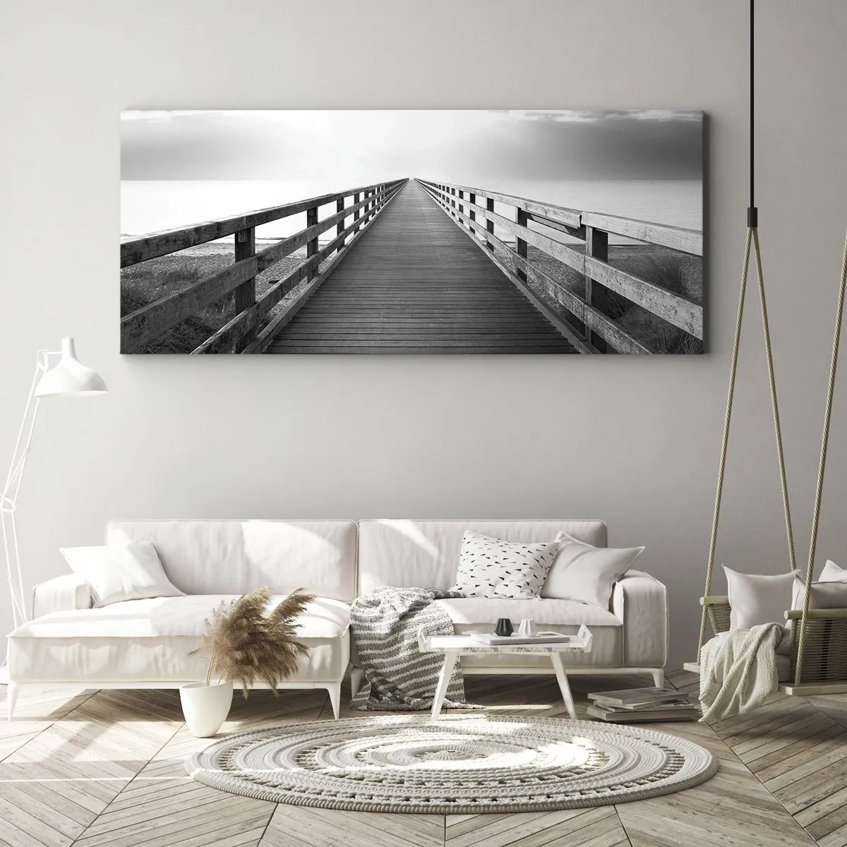 Impression sur toile - Image sur toile - Une image en noir et blanc d'une jetée en bois menant vers l'horizon. - 140x50cm - A perte de vue... - Décoration murale moderne pour le salon et la chambre ARTTOR