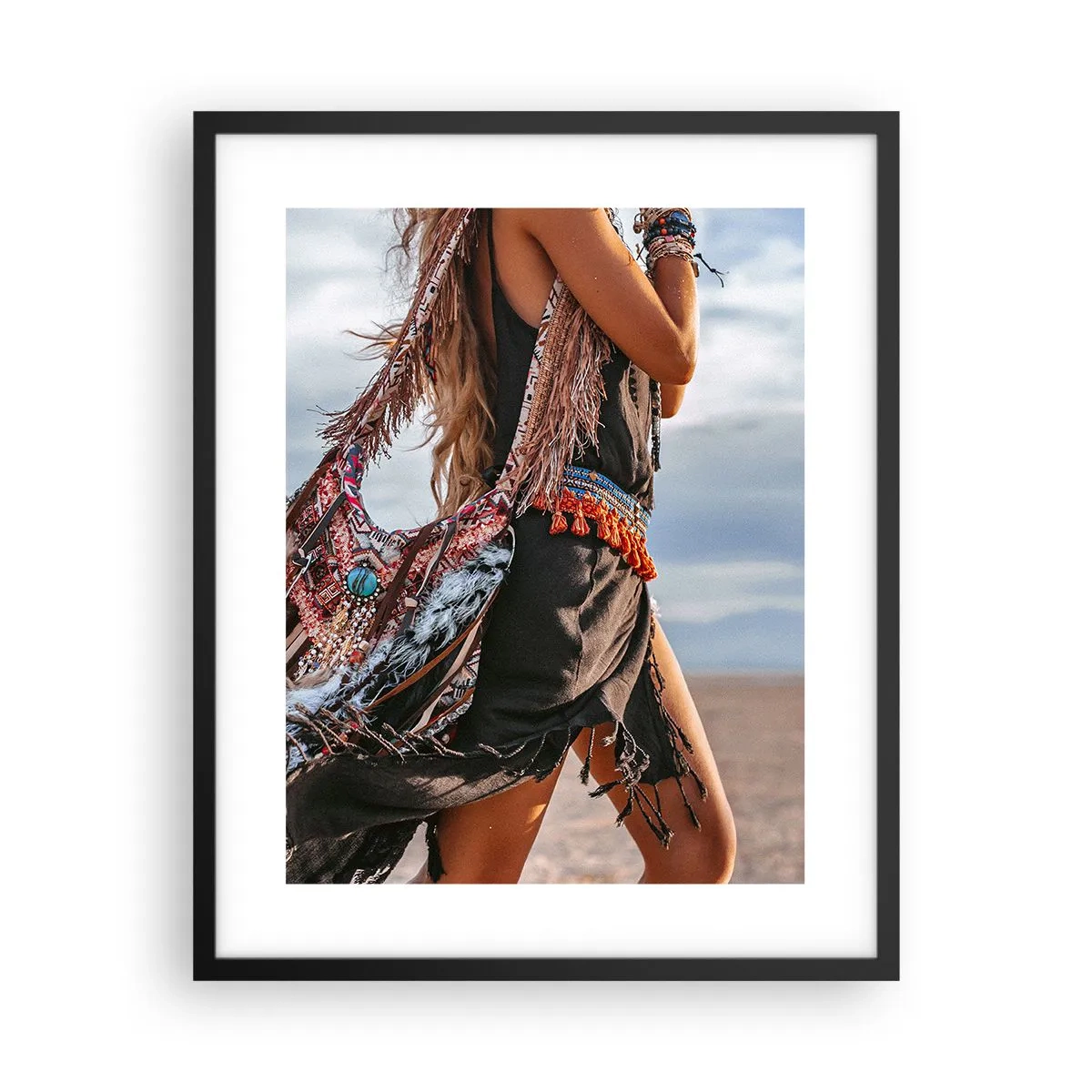 Affiche dans un cadre noir - Poster - La fille du chaman - 40x50 cm