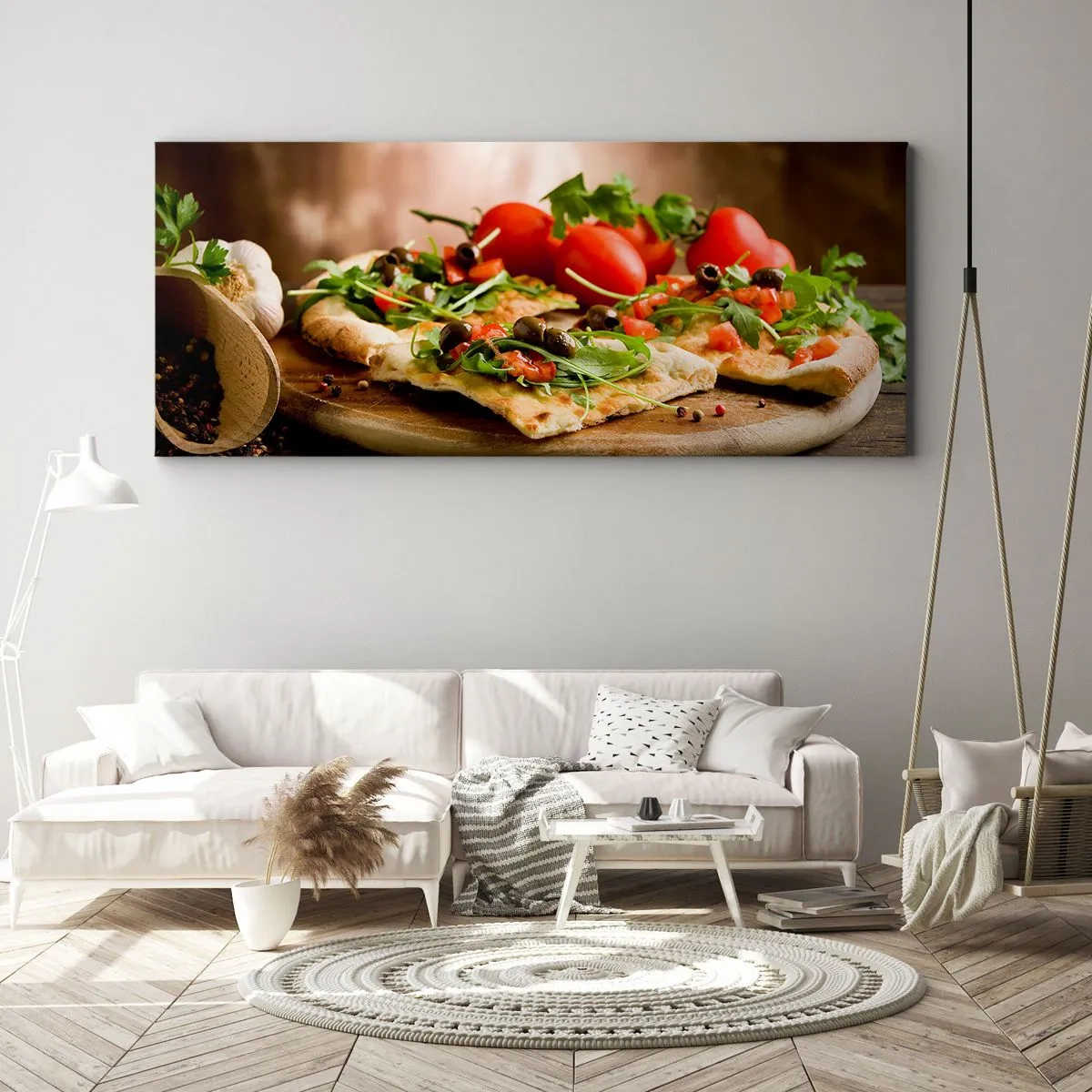 Impression sur toile - Image sur toile - Pizza aux légumes sur une planche en bois dans un style rustique - 160x50cm - Directement du four et du jardin - Décoration murale moderne pour le salon et la chambre ARTTOR