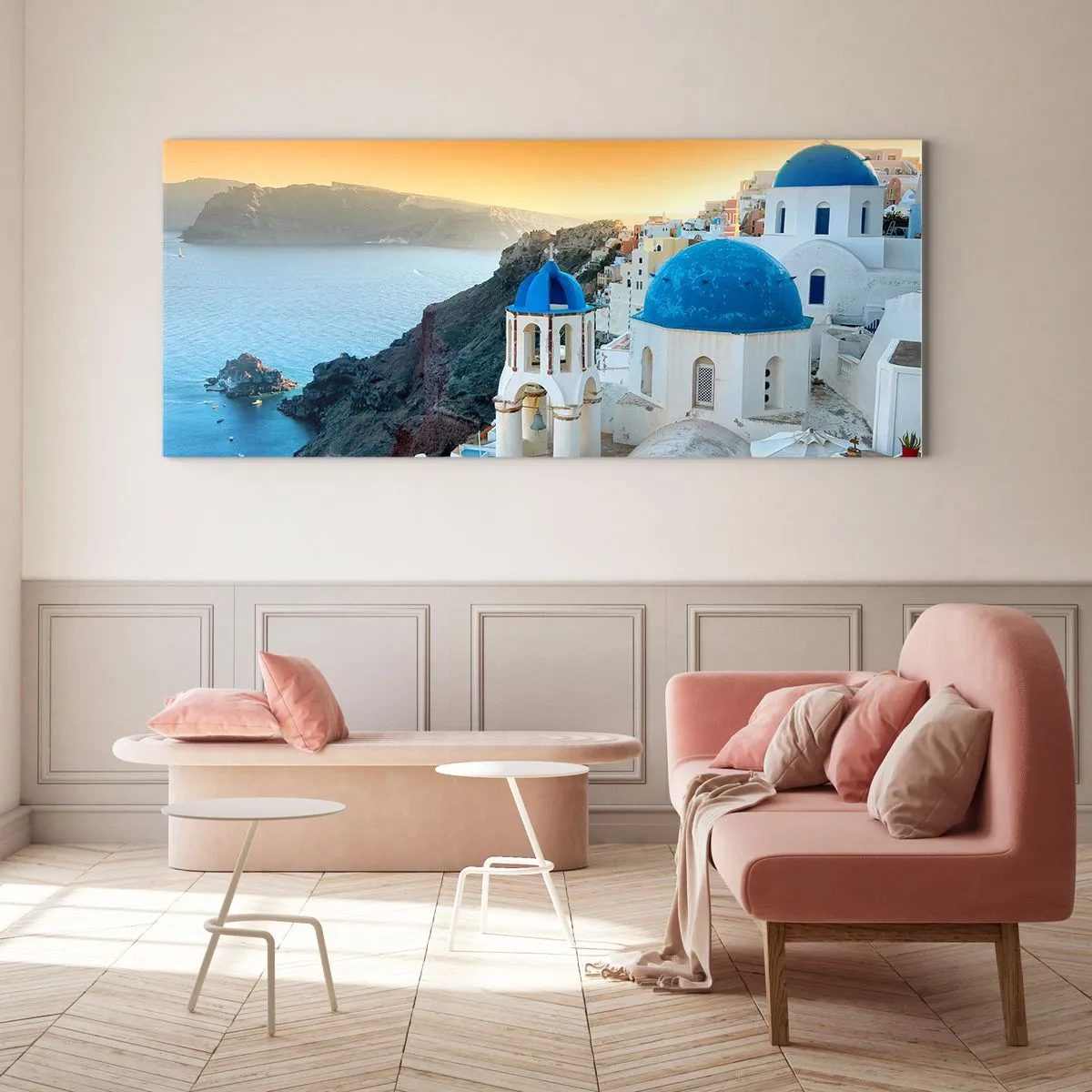 Impression sur verre - Image sur verre - Vue de Santorin avec des bâtiments blancs et une mer bleue - 140x50cm - Santorin - blotti contre les rochers - Décoration murale moderne pour le salon et la chambre ARTTOR
