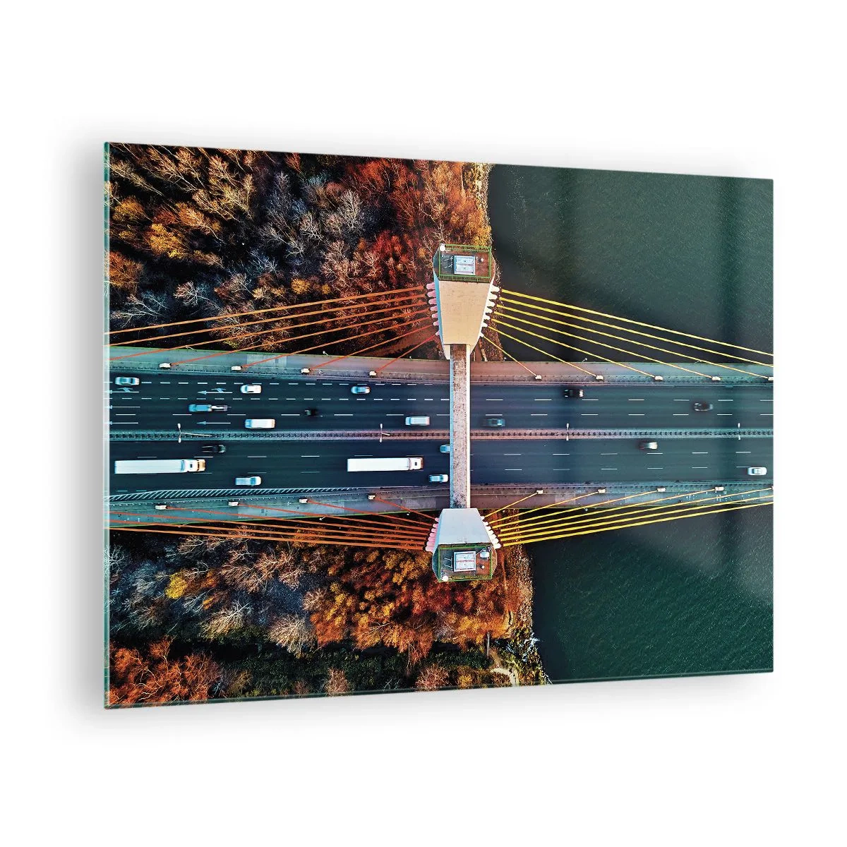 Impression sur verre - Image sur verre - Vue aérienne du pont avec une disposition symétrique des câbles et des voitures - 70x50cm - Au dessus de l'eau et de la forêt - Décoration murale moderne pour le salon et la chambre ARTTOR