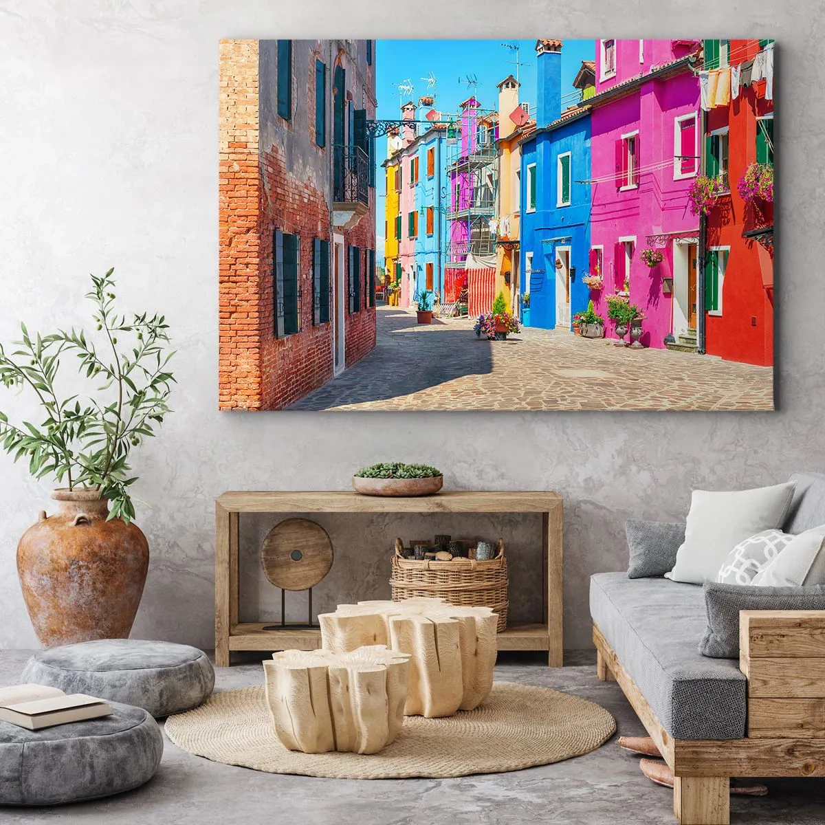 Impression sur toile - Image sur toile - Bâtiments colorés dans une rue étroite de la ville - 120x80cm - Ville "Sous les perroquets" - Décoration murale moderne pour le salon et la chambre ARTTOR